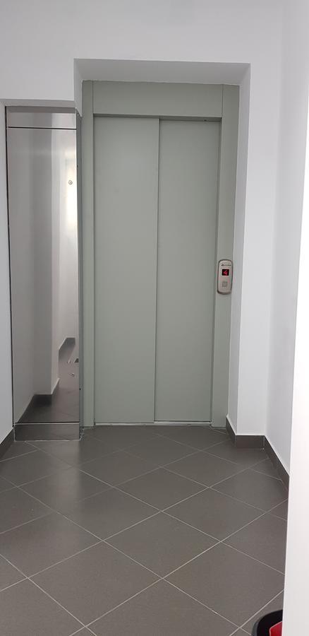 Confort 3 *
